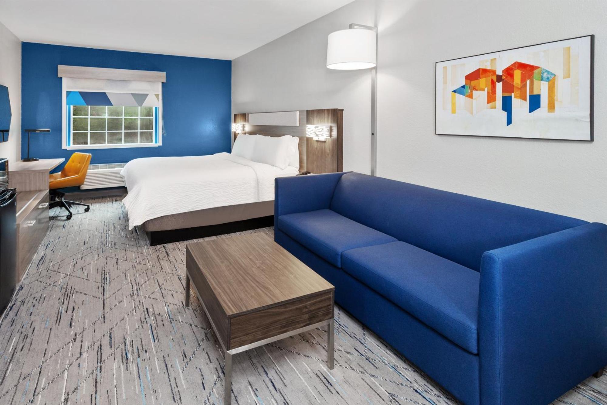 Holiday Inn Express & Suites Carmel North - Westfield By Ihg Exterior photo